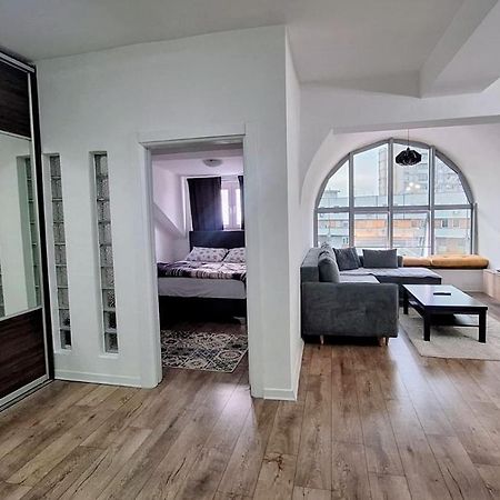 Skopje City Centar Apartment Near Marriott Bagian luar foto