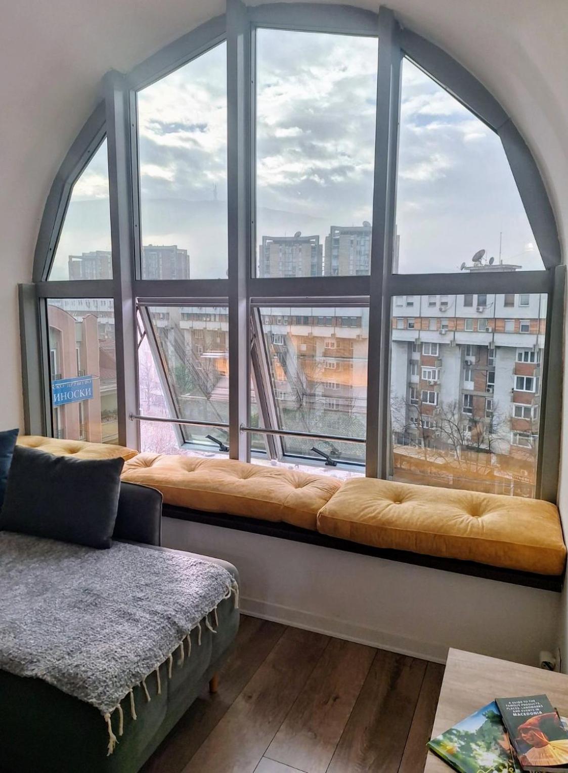 Skopje City Centar Apartment Near Marriott Bagian luar foto